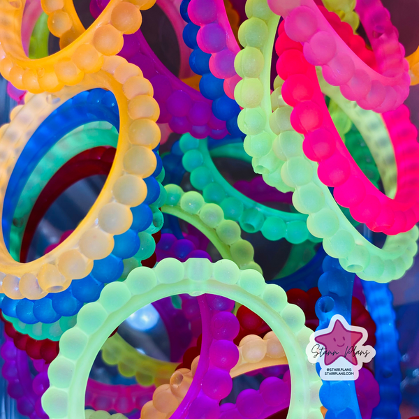 Bead Soup - Neon Rainbow Ring Frame || 10 pcs