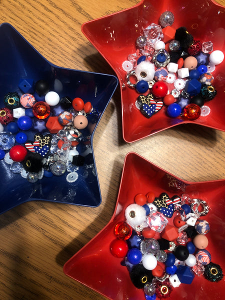 Bead Mixes - American Hearts|| 3mm+ Large Hole || Bead Pack with Focal ||Red, White, Blue