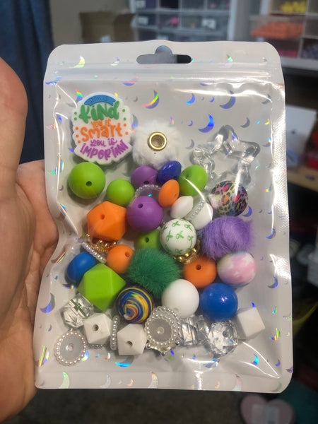 Bead Mixes - You is Kind || 3mm+ Large Hole || Bead Pack with Focal || Green, Purple, White