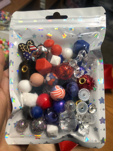 Bead Mixes - American Hearts|| 3mm+ Large Hole || Bead Pack with Focal ||Red, White, Blue