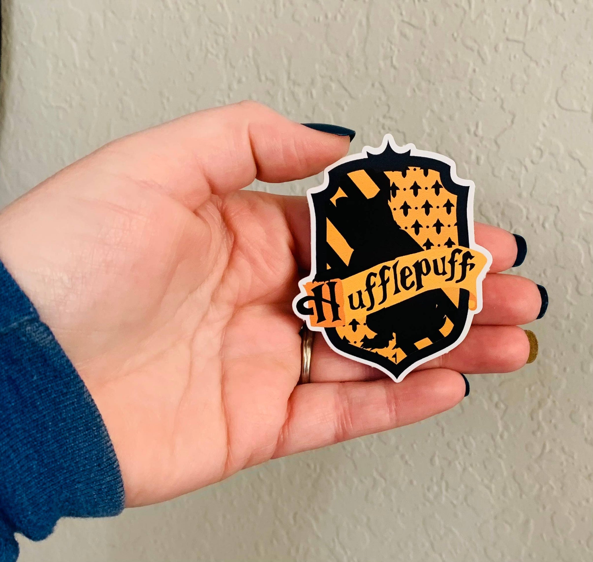 Harry Potter Hufflepuff Sticker – 10x10 Cm, Vinyl, Glänzend Weiß, Wasserfest